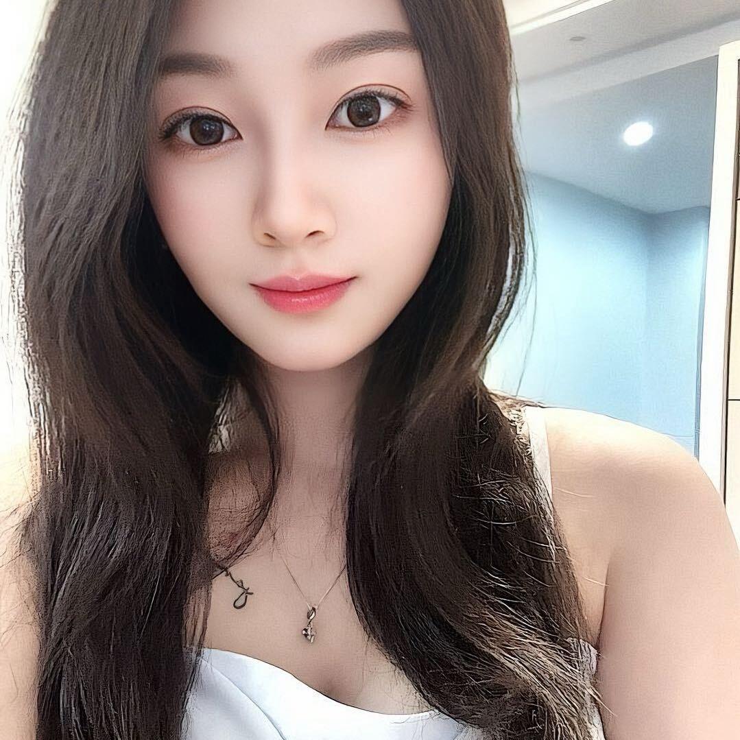 英子