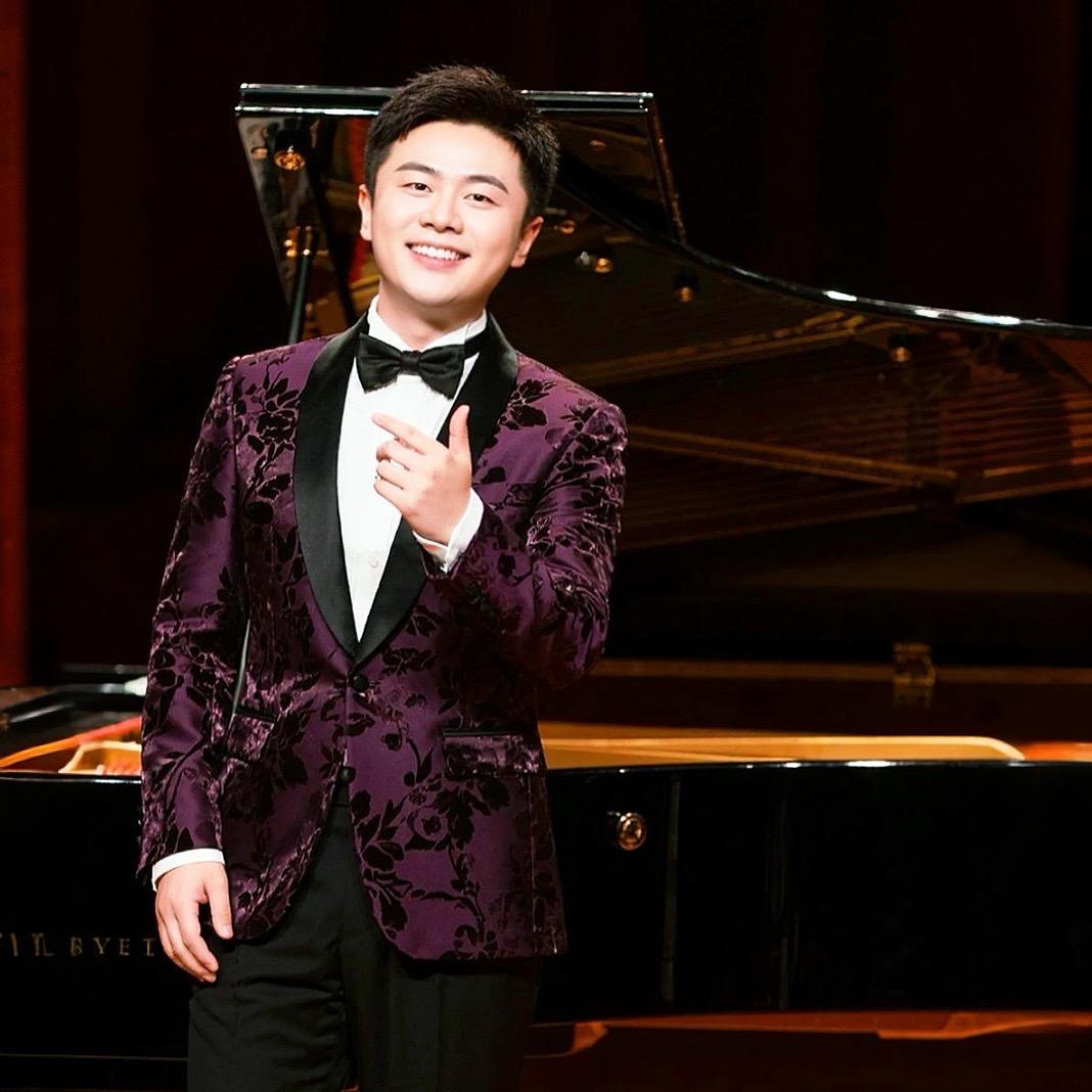 男中音ScungHo Lee