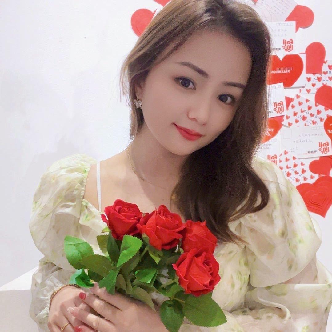 懒懒的梁妈🐍