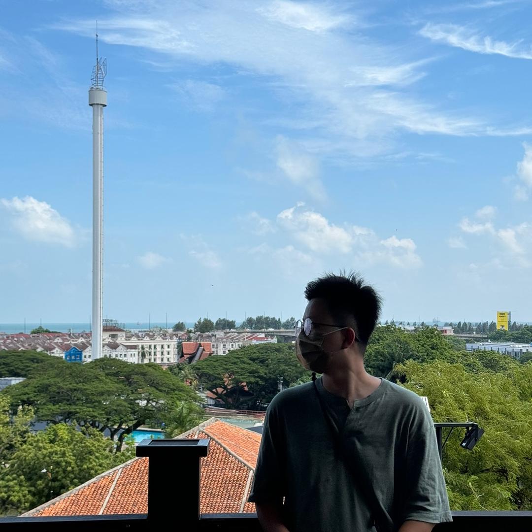 吴 童鞋🙇🏻‍♂️