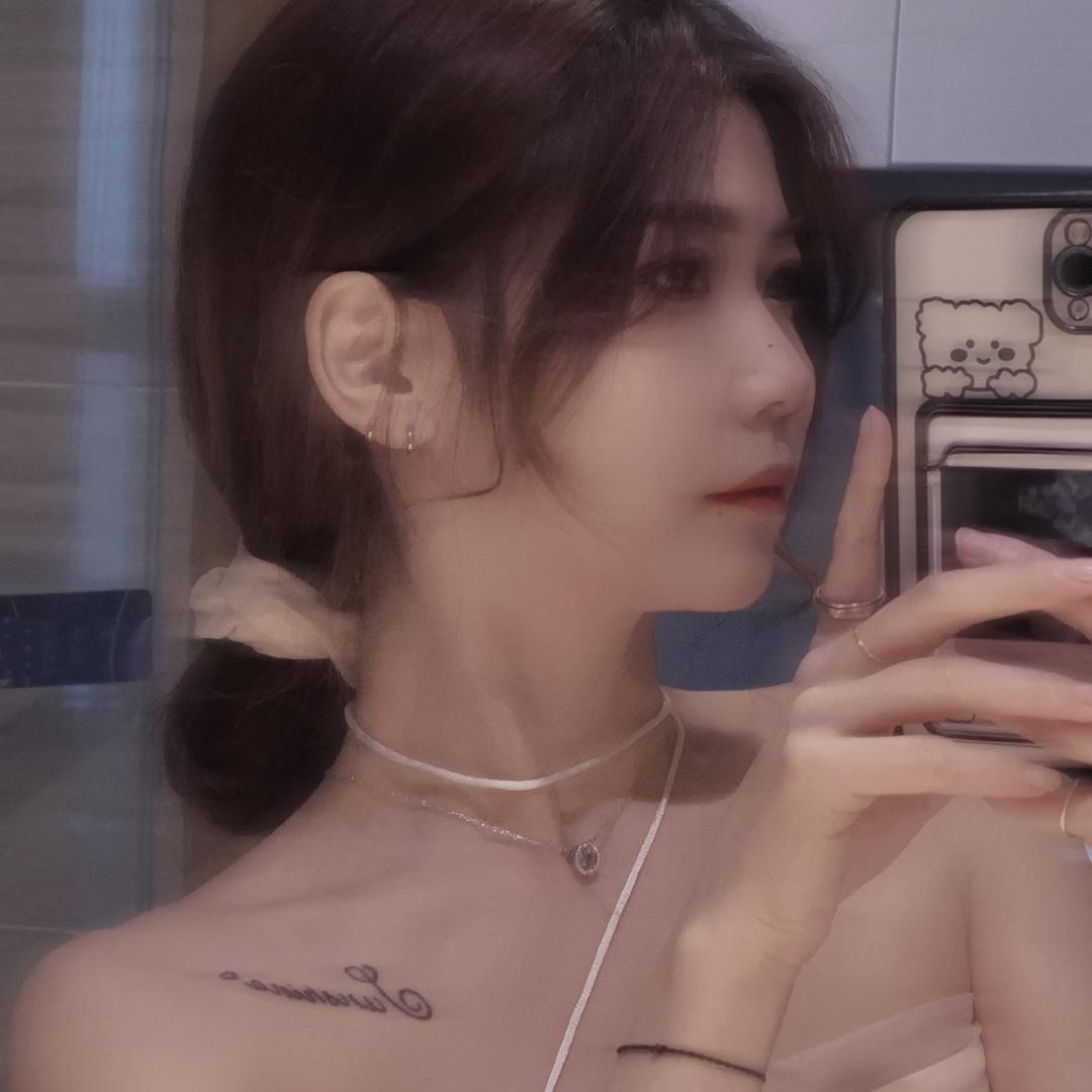 杏仁璐cc