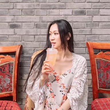 喵妈Cecilia头像