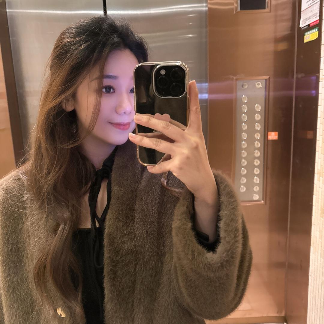 钟真心小姐