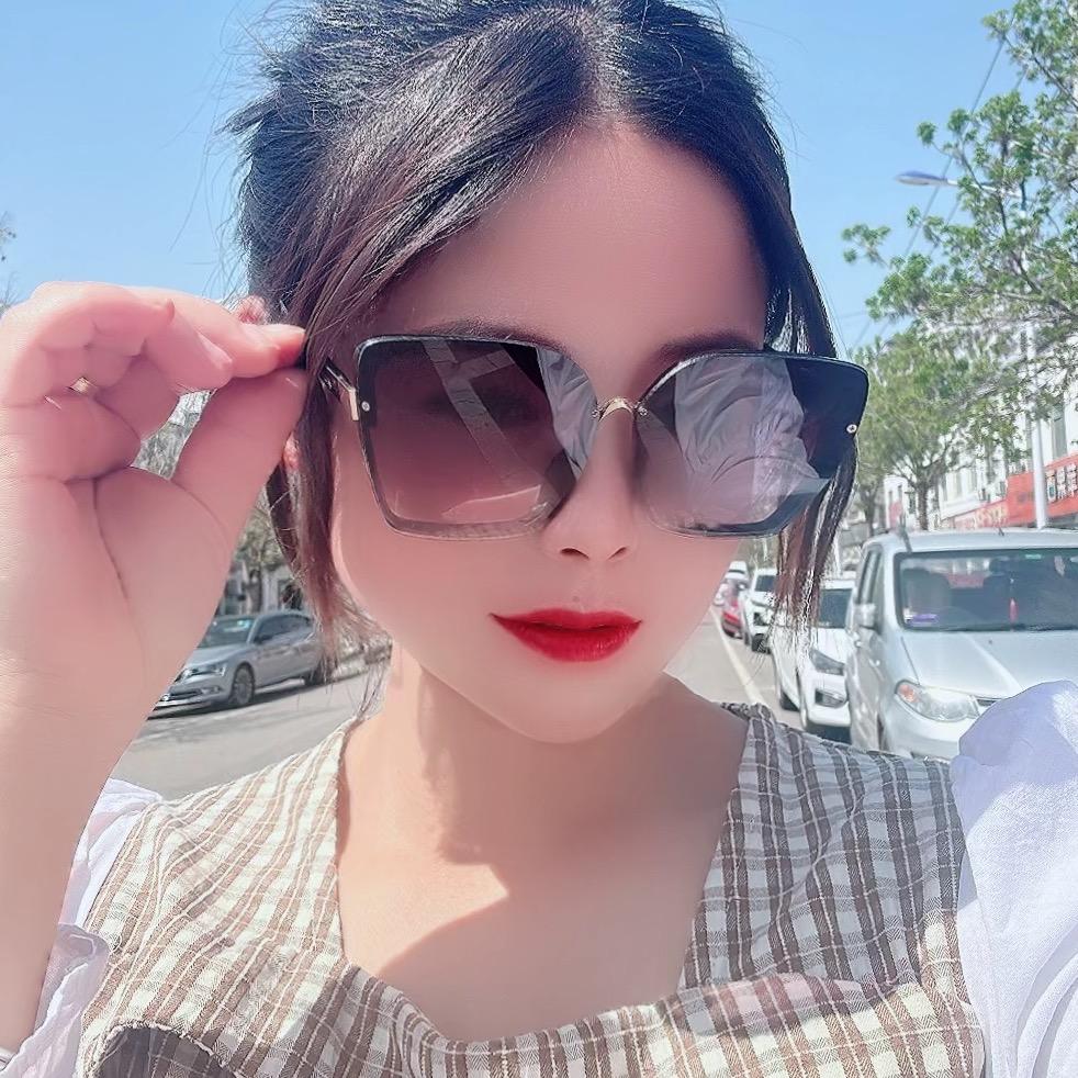 小英( ･᷄ὢ･᷅ )怪我咯