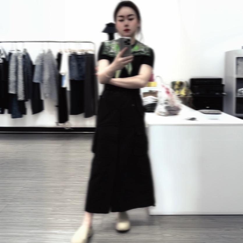 柒月（July）