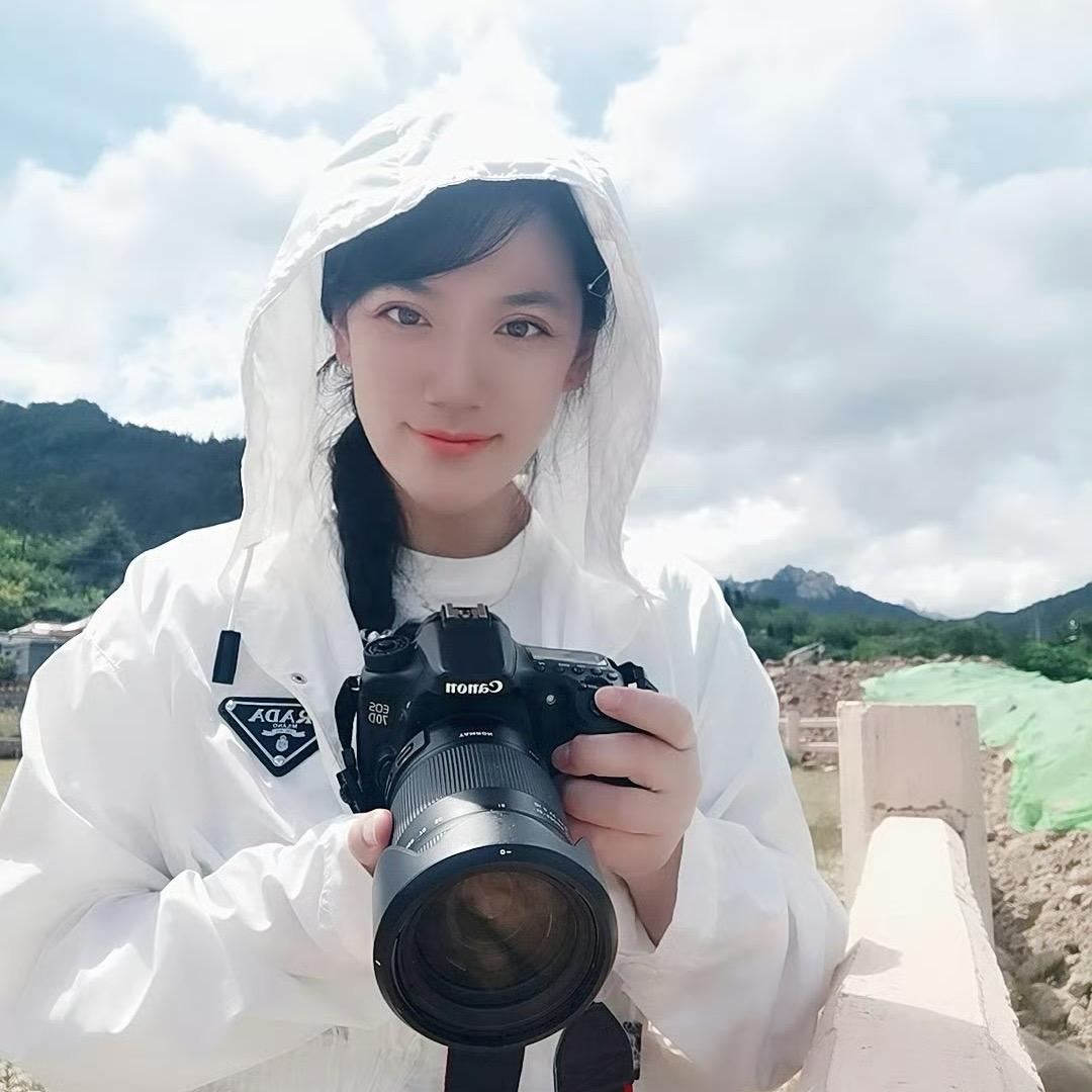 爱摄影的eye
