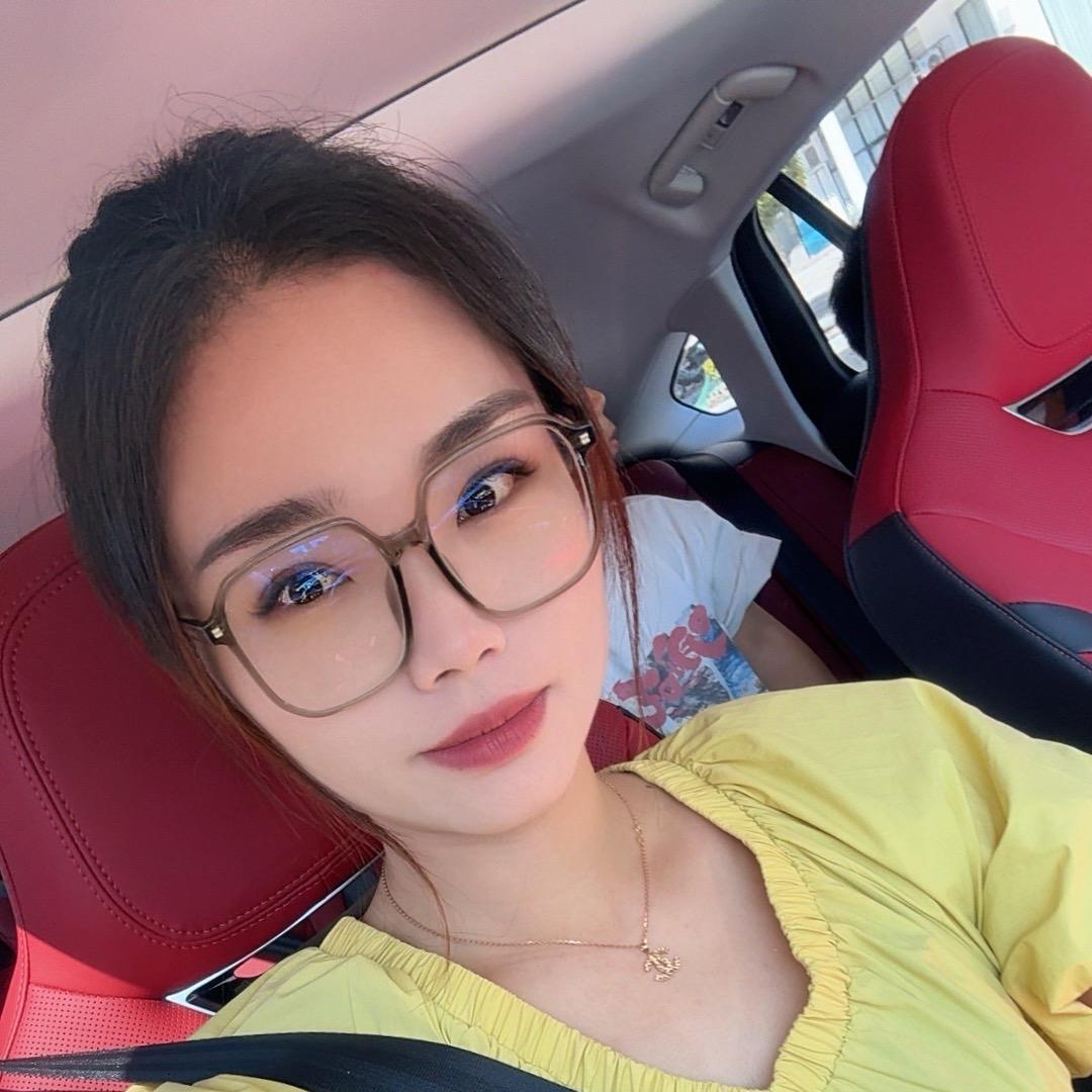 Miss Huang🎀