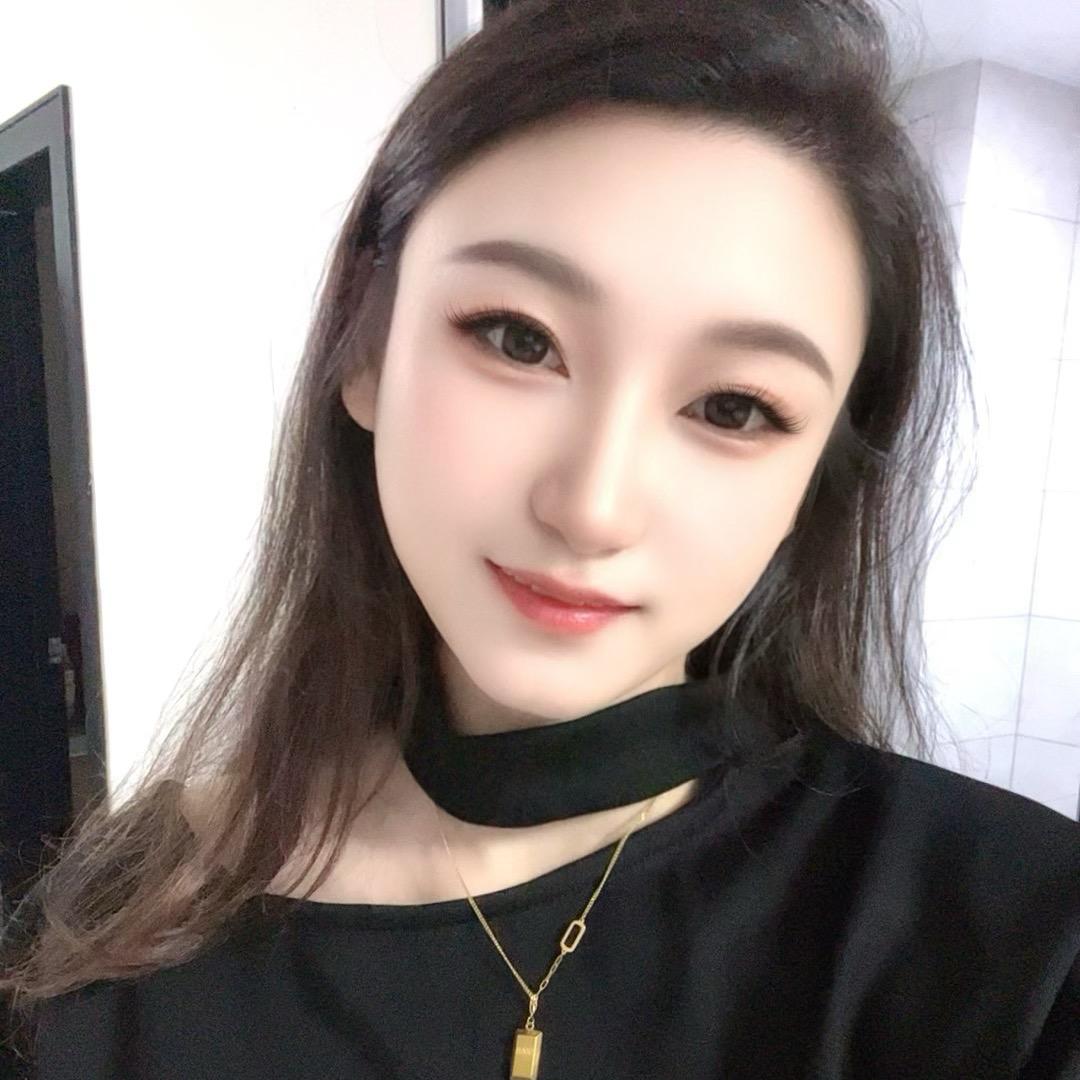 珊珊⭐️
