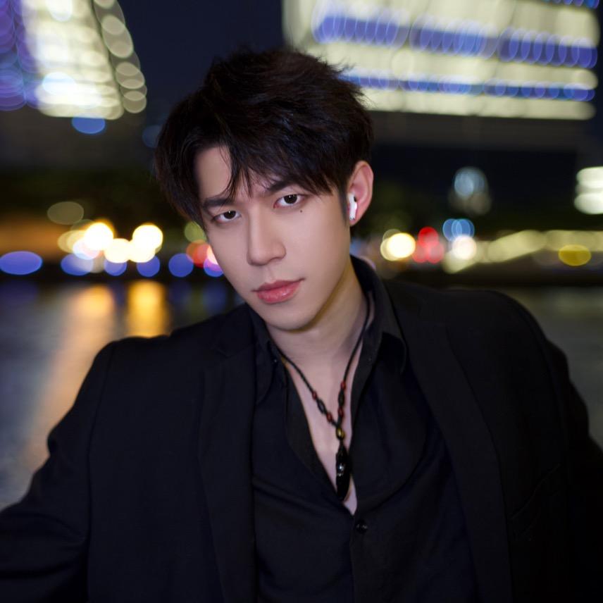 李欧很大叔