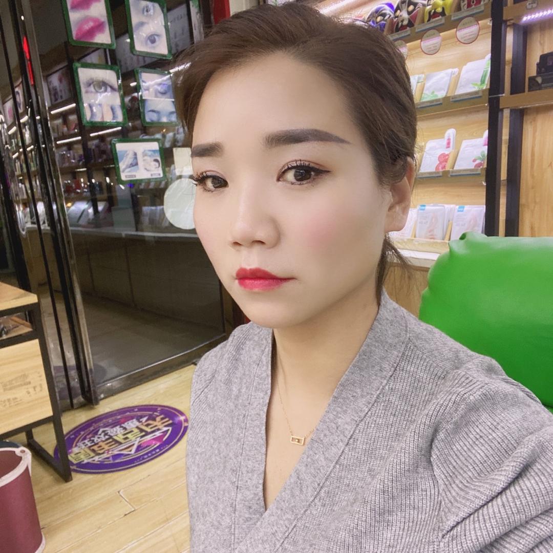 黄陵县店头镇鲜女美妆化妆品店