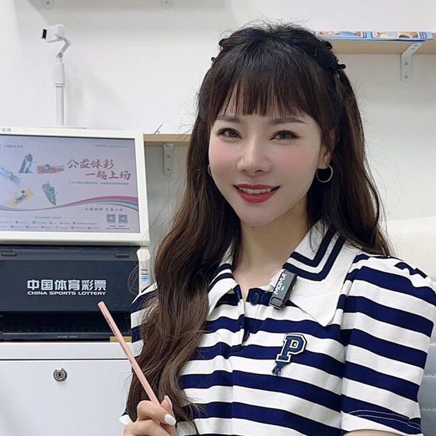 花花姐美女店主