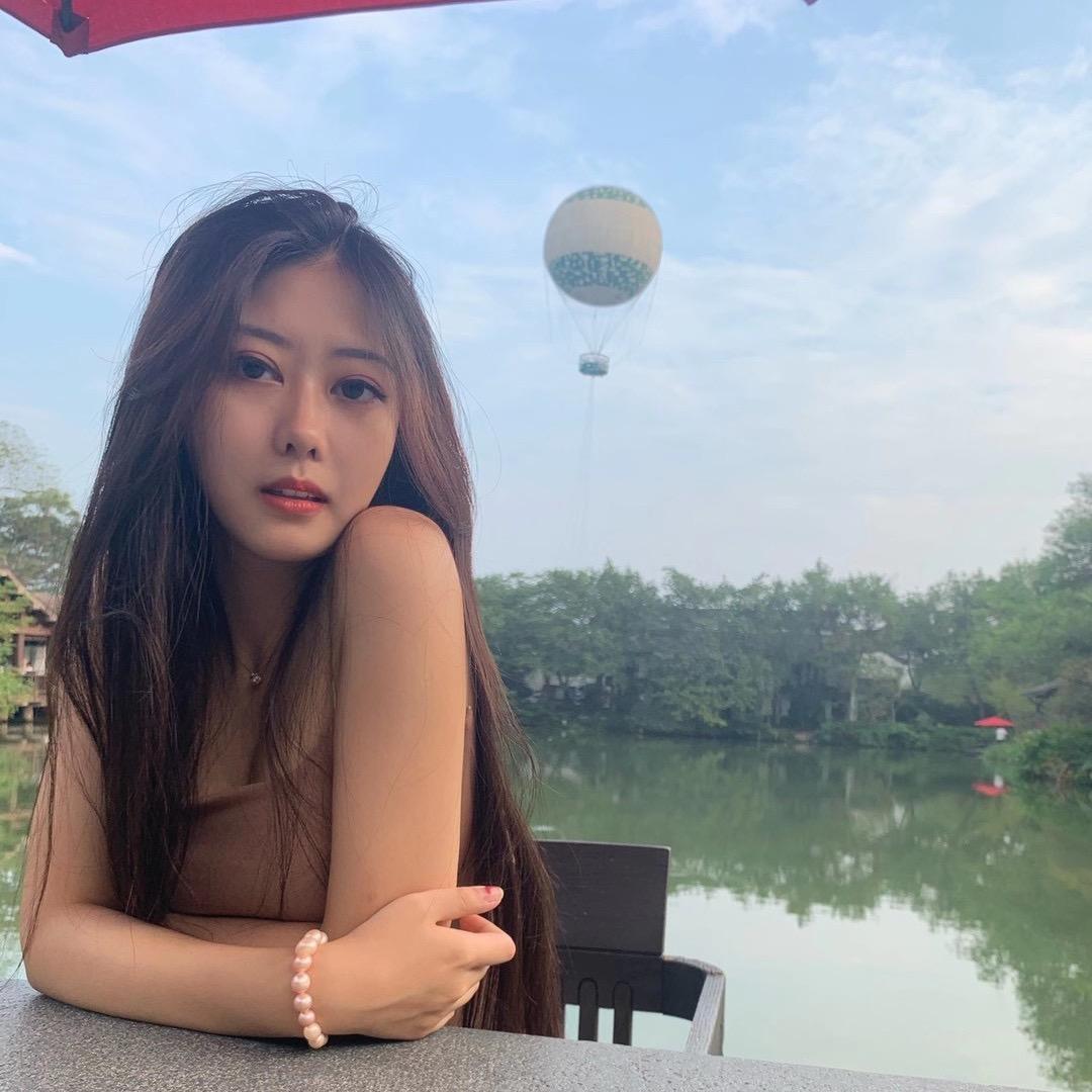 Naomi🇭🇰中國香港