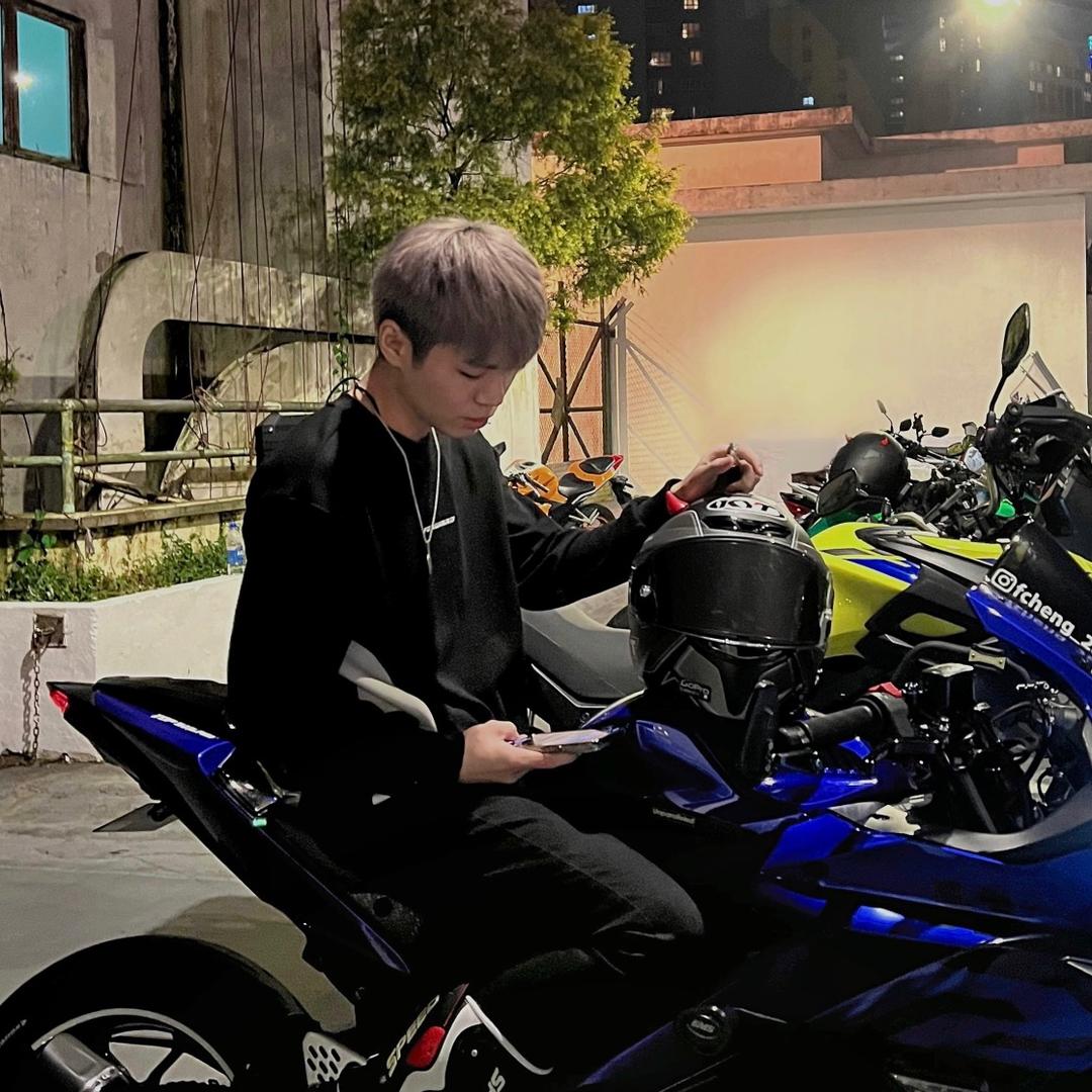 纹身师想骑车🏍️