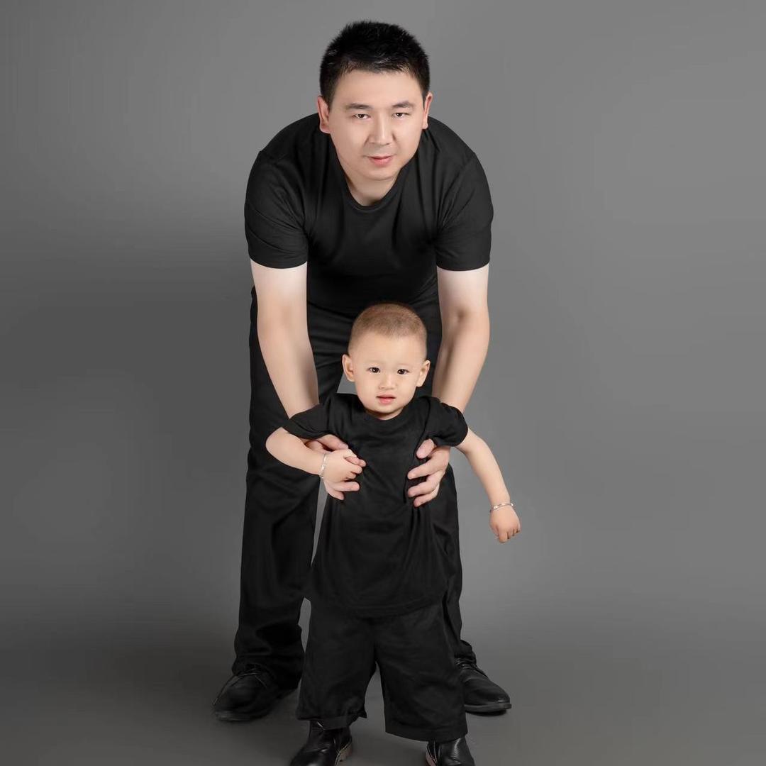 小杨    小杨   喜气洋洋