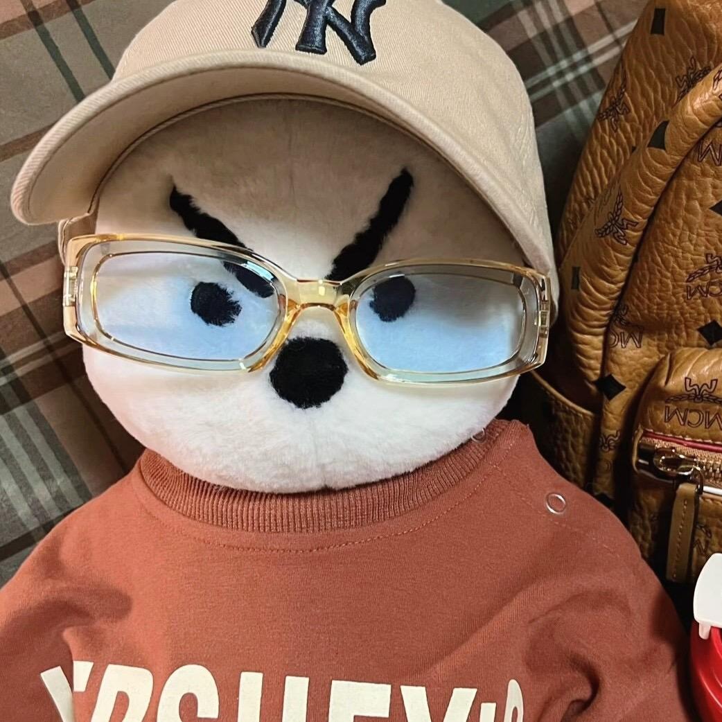   满山的猴子，Big腚最红