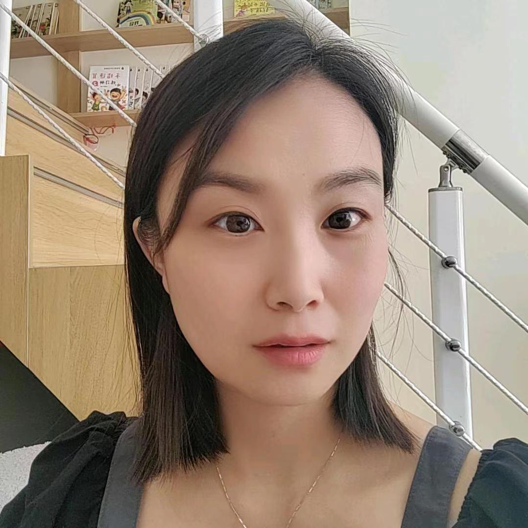 博乐小跟班童装-小琦