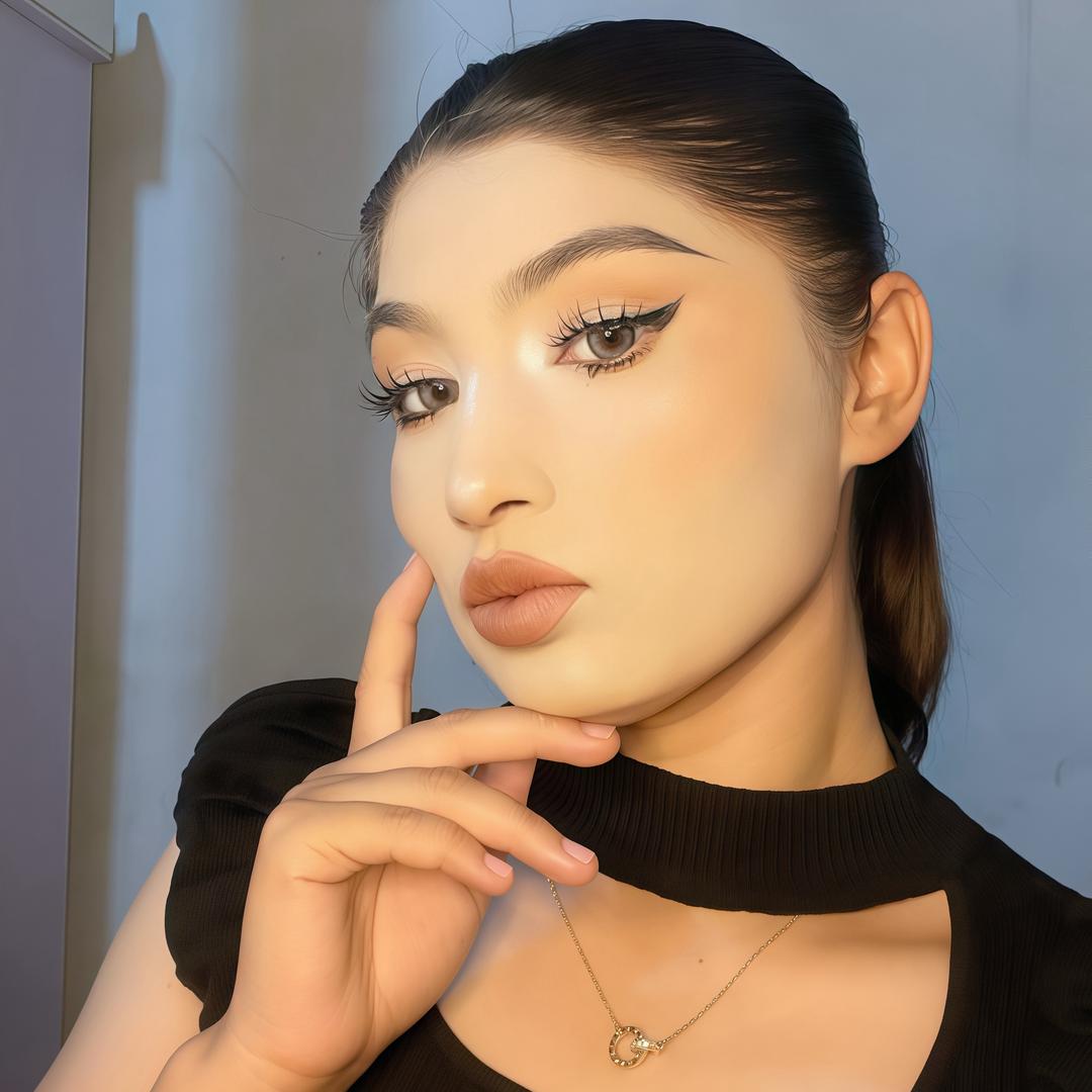 Asiya  —彩妆  衣服