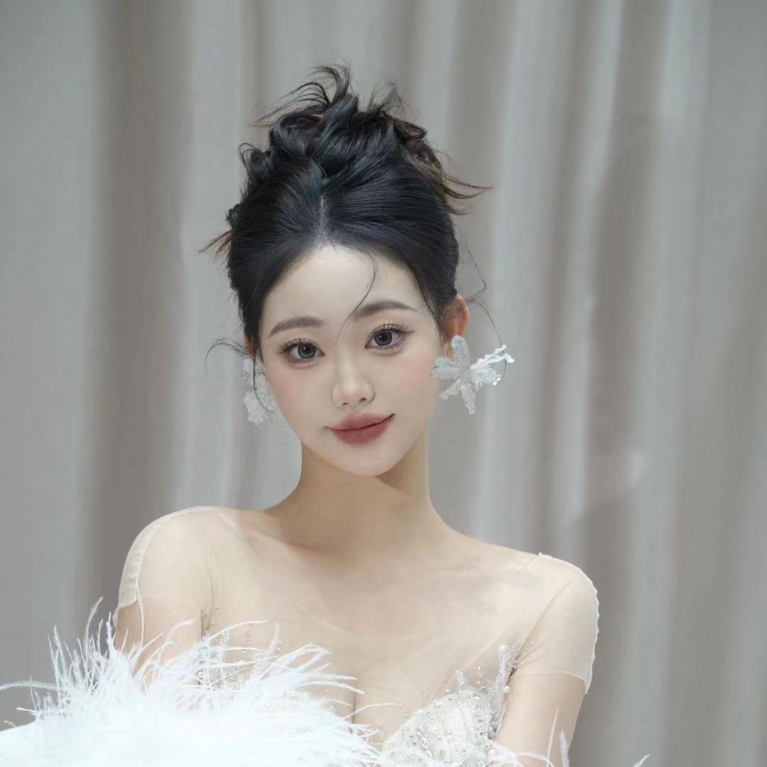 华府品牌婚纱集成店～敏