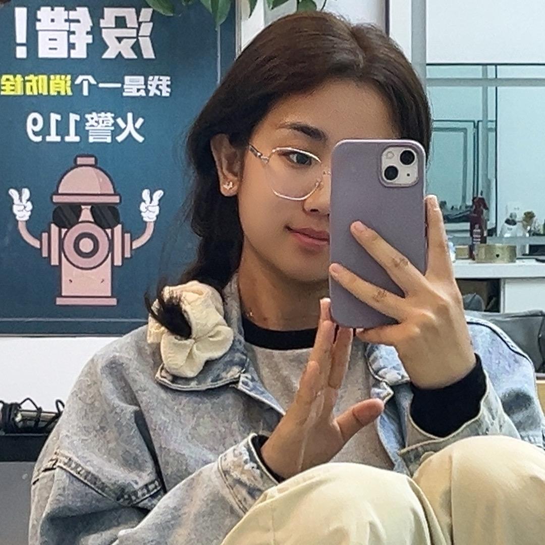 教幼儿园的小陳老师