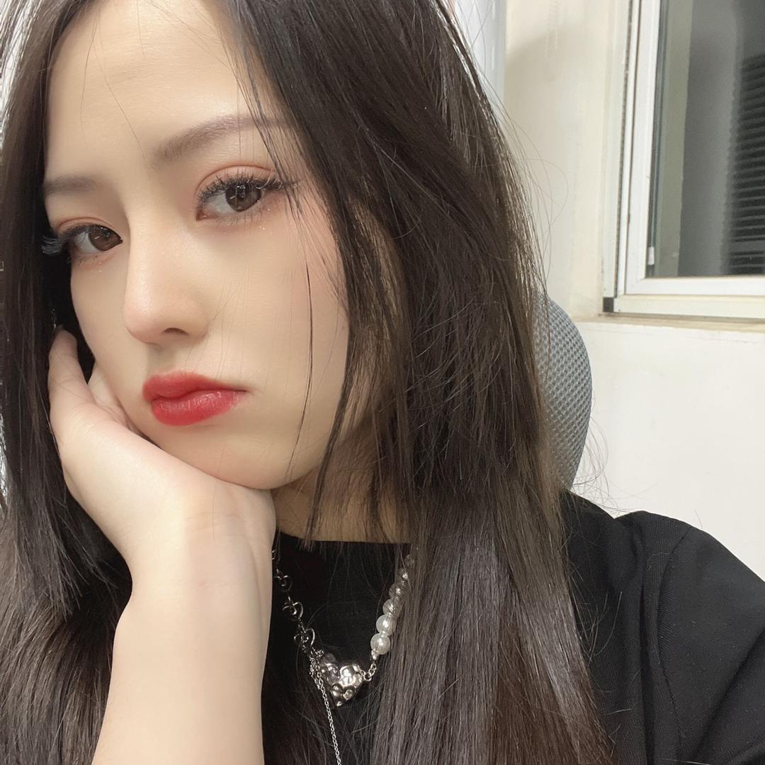高小彤