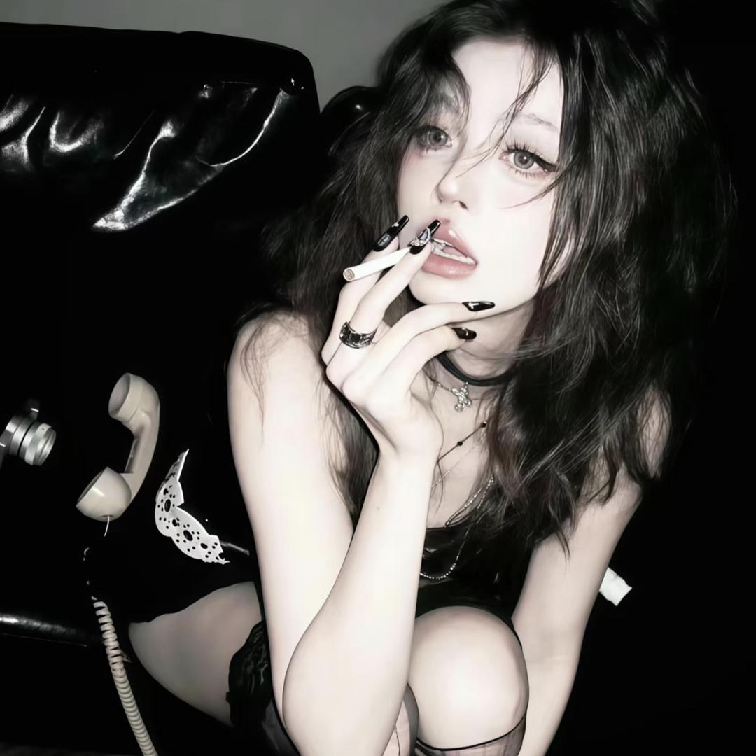 笨蛋才讨好
