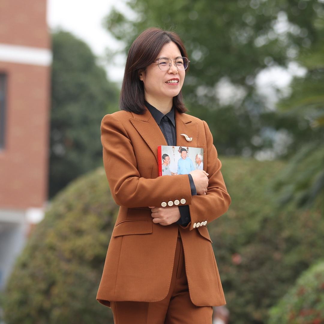 海亮教育魏晓琼