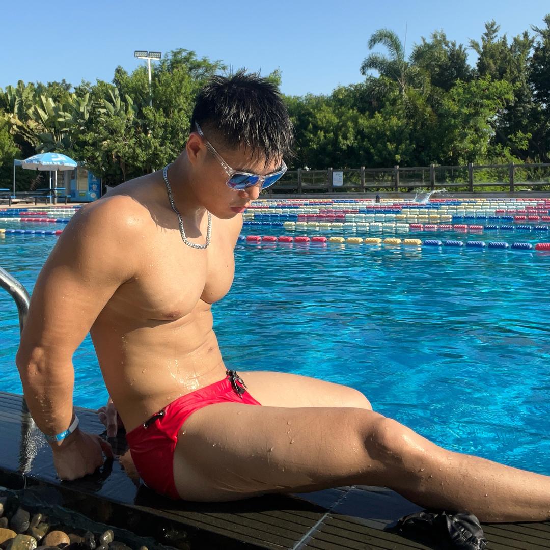 杨路不是肌肉男
