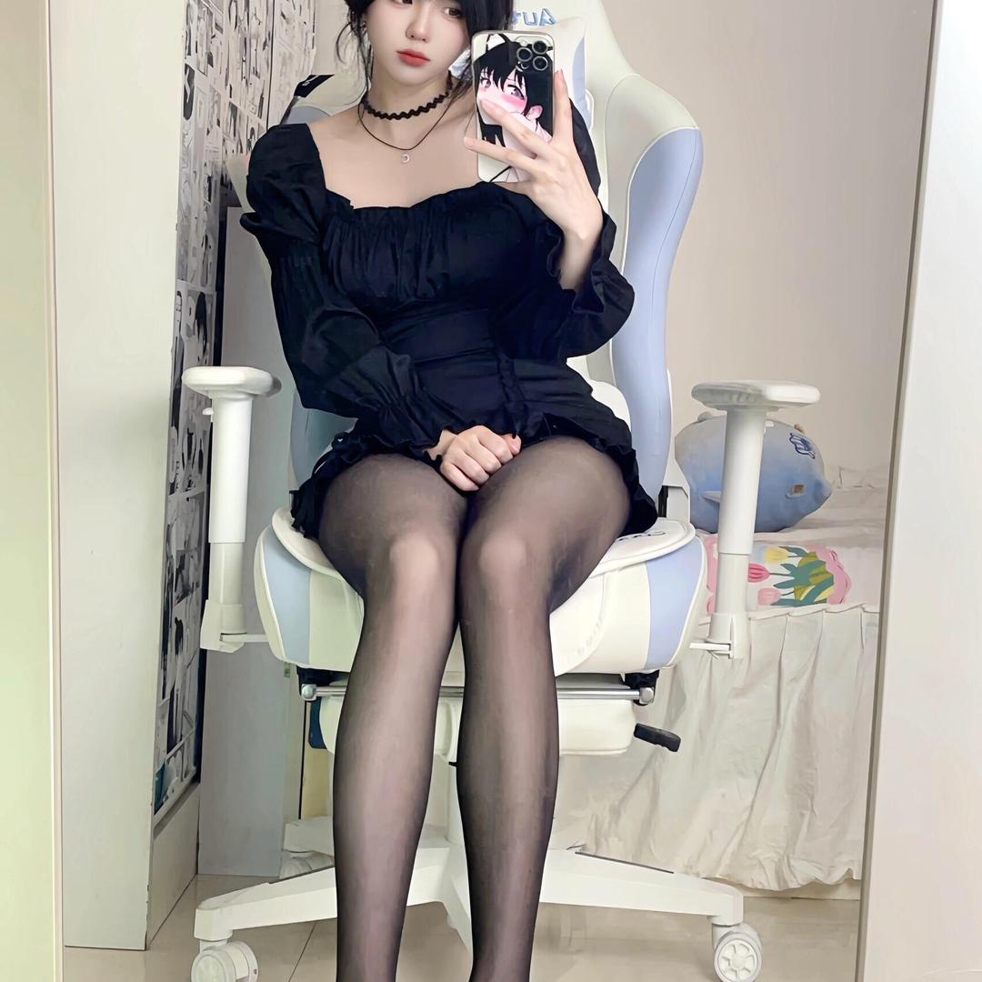 小旋爱睡觉