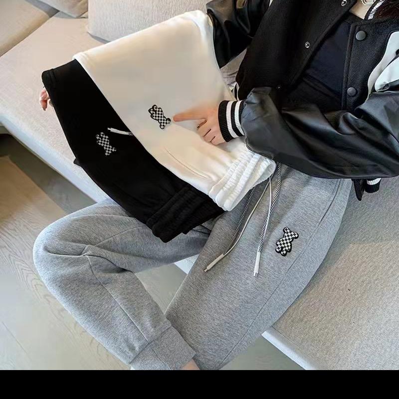 爱乐乐服装店女裤