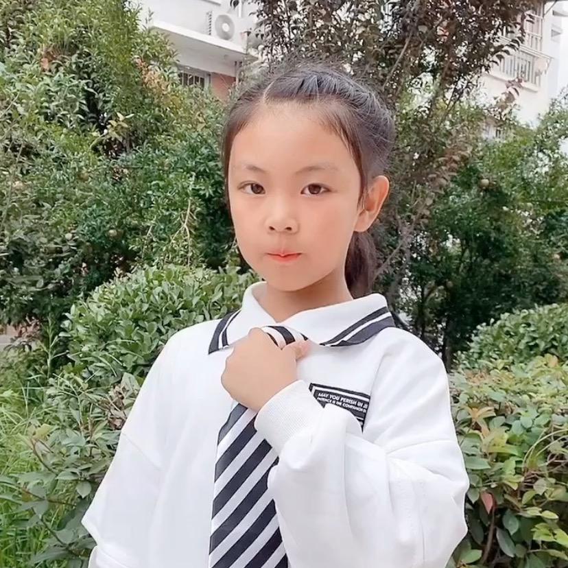 大妮童饰