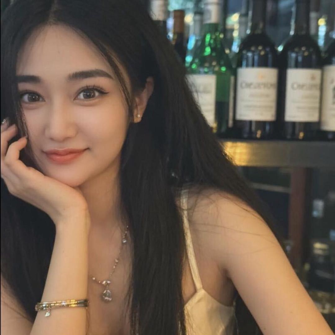 顾奈、