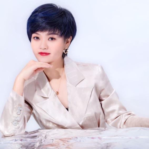 椹涧90美业《根据脸型设计发型》