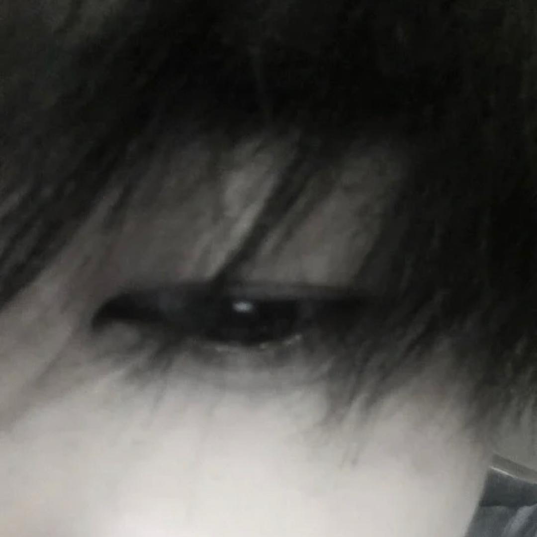 咬一口猪血糕yu