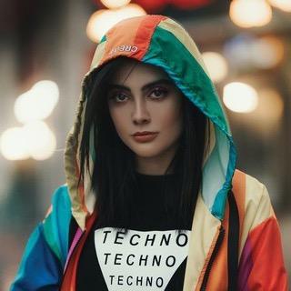 鸿雁        ╲    　　　　༽