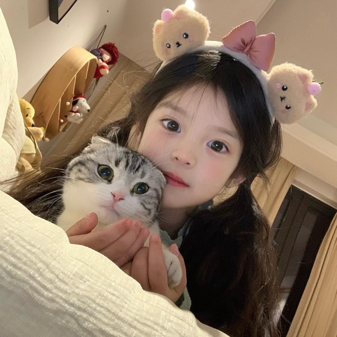 小妮好饿ee