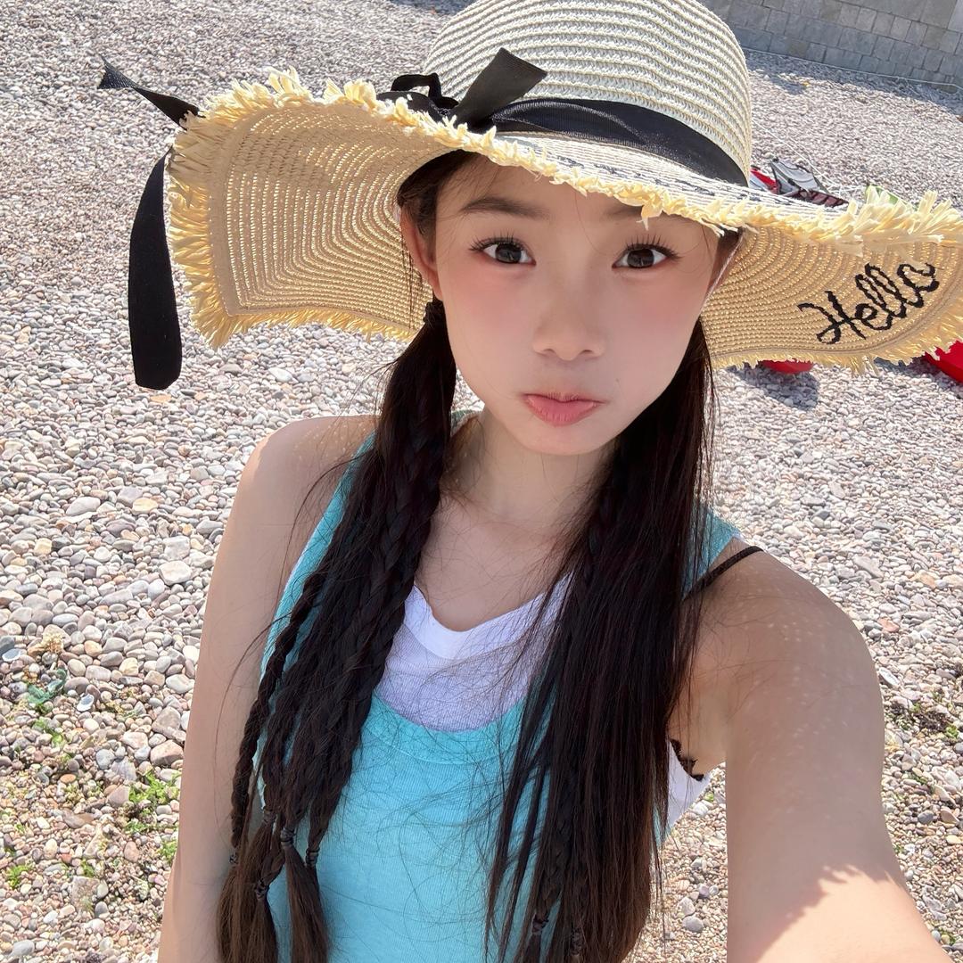 冯小小逢