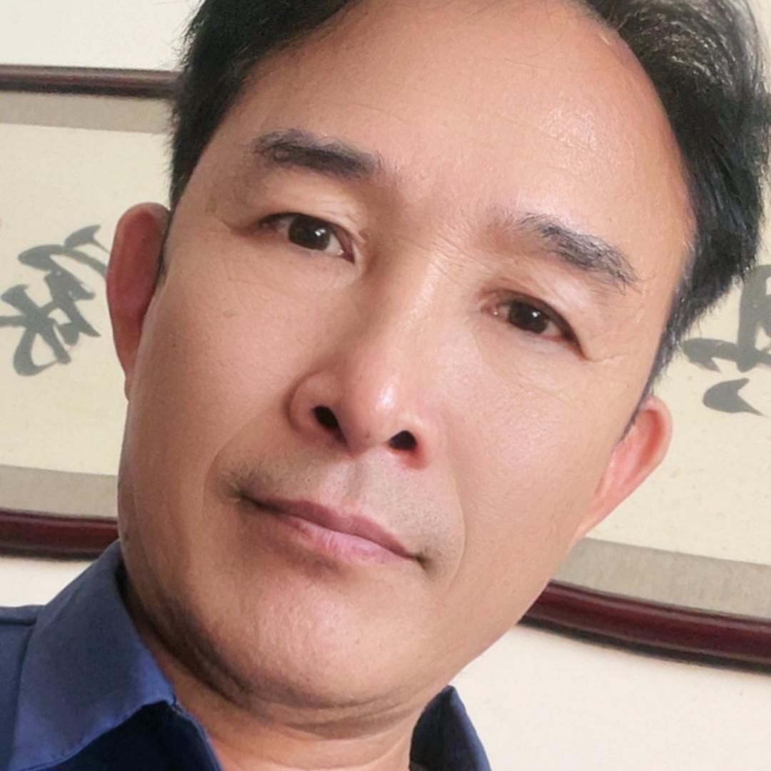 郑汉伟。学车找我