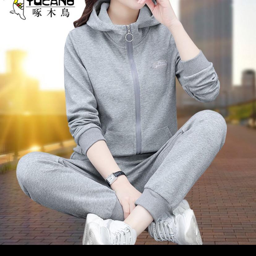 尤美套装服饰