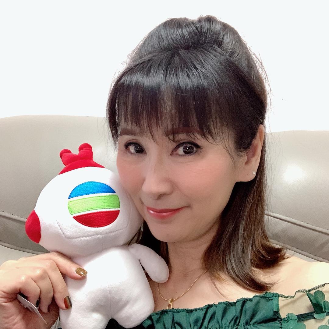 区靄玲TVB艺人
