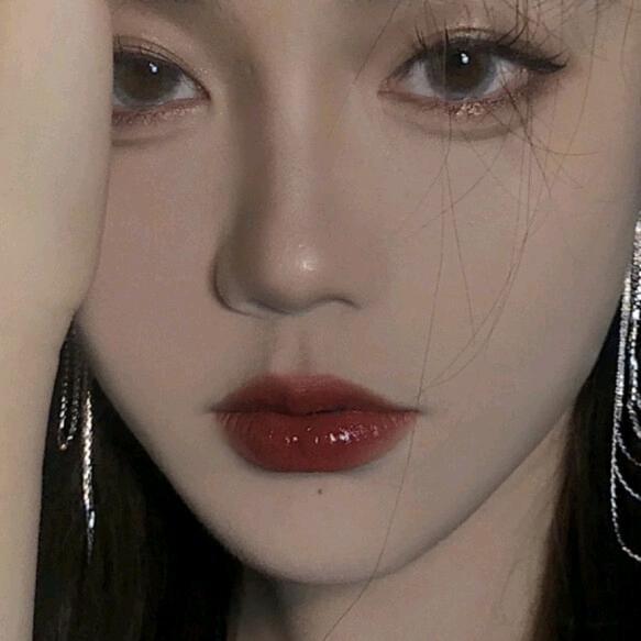 婷婷不吃香菜i