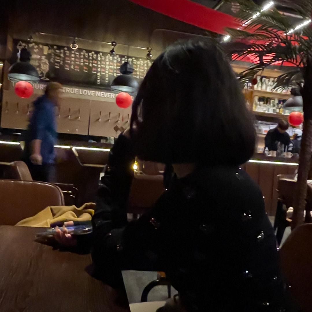 陈苗喵🐮🐮🐮