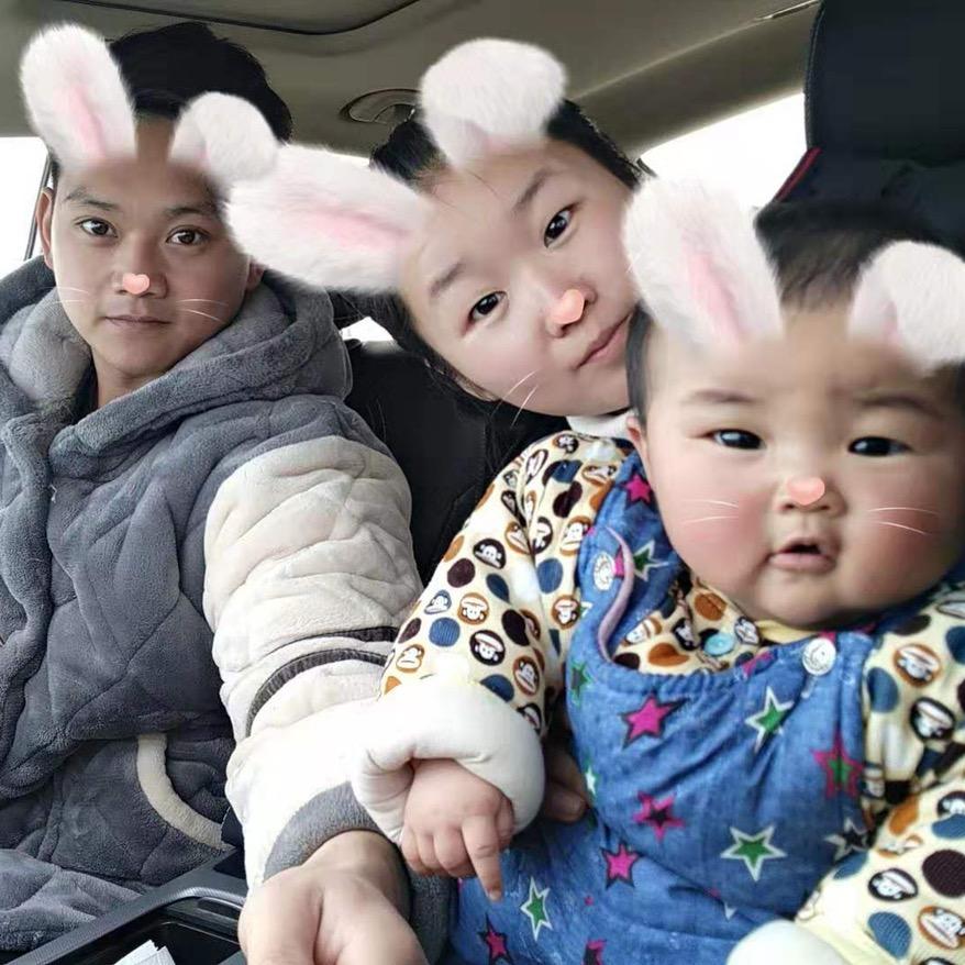 璐璐在带娃