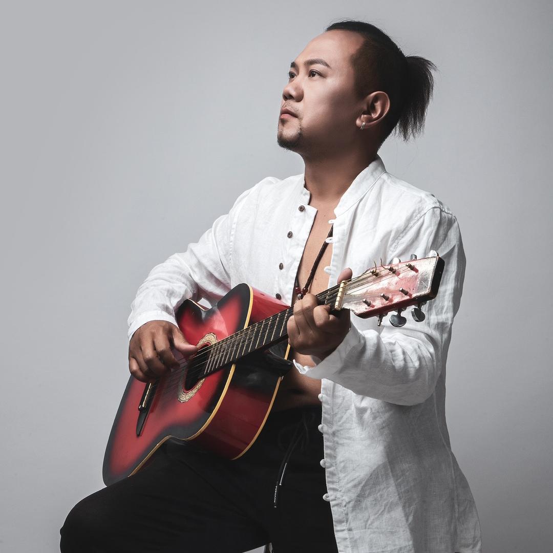 云南阿红【彝人歌者】🎤 🎶