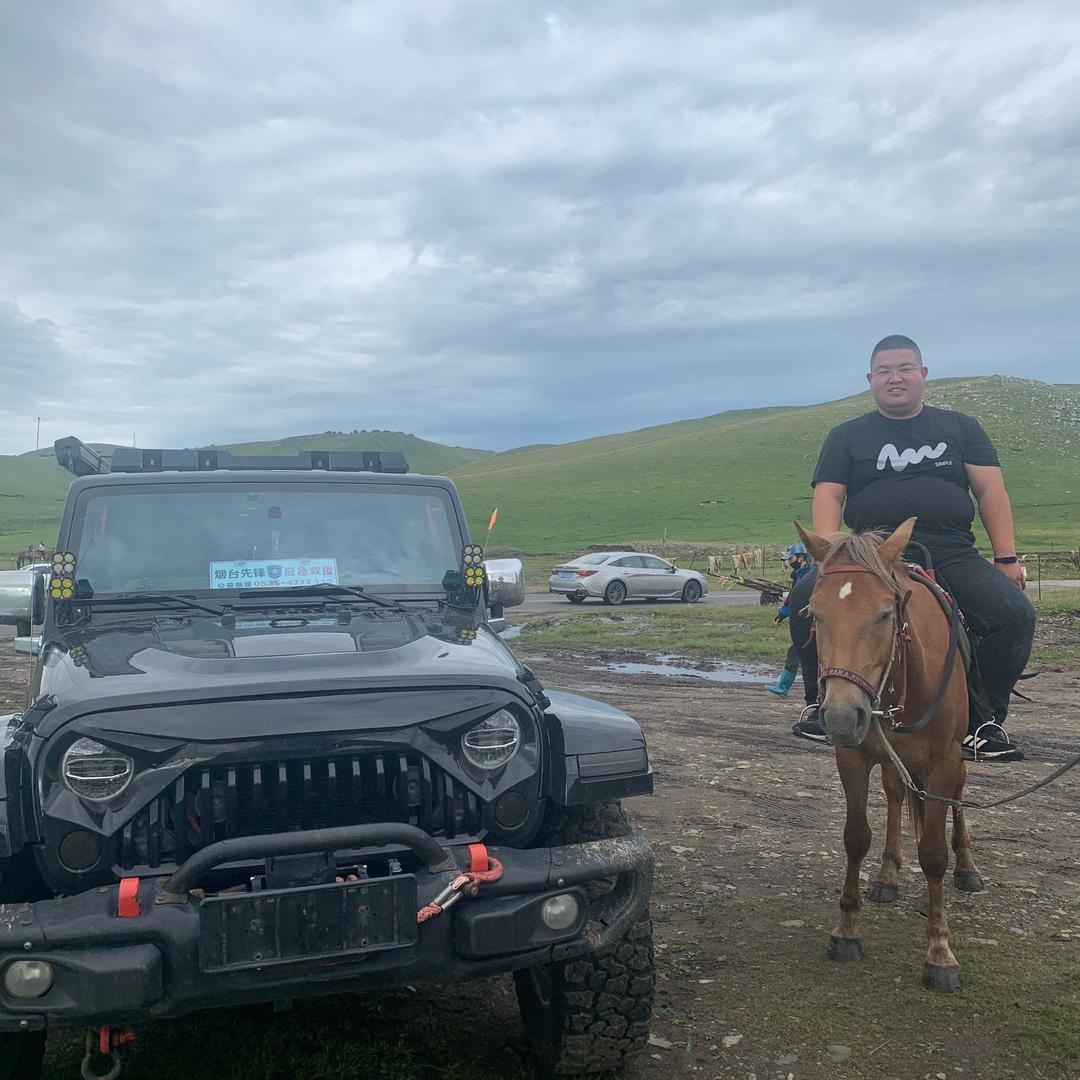小王爱玩越野车🚙