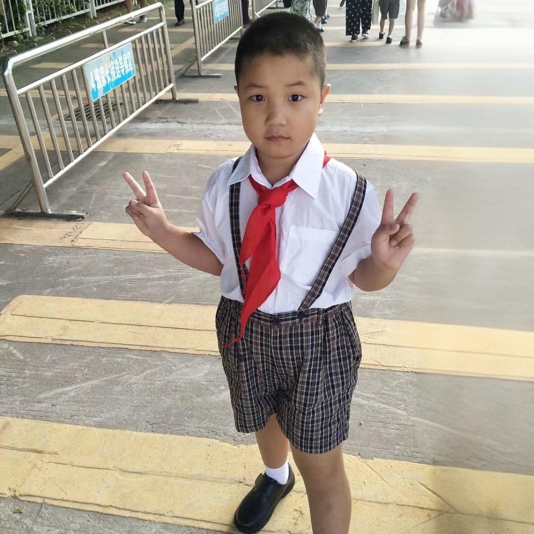 君浩麻麻吖