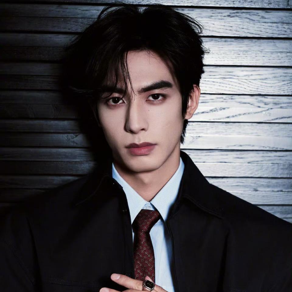 装忧郁被拉到屠宰场