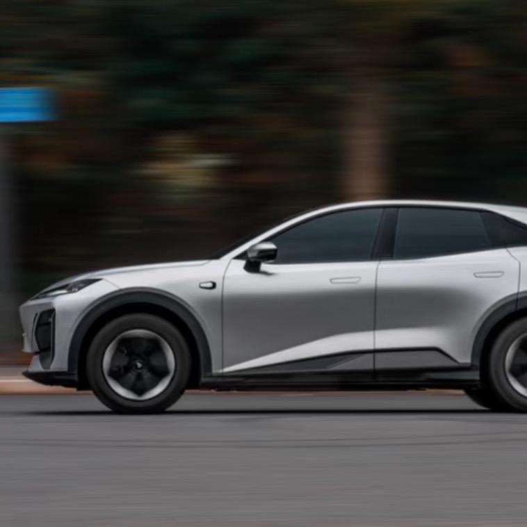 宸嵩汽车-主播深深