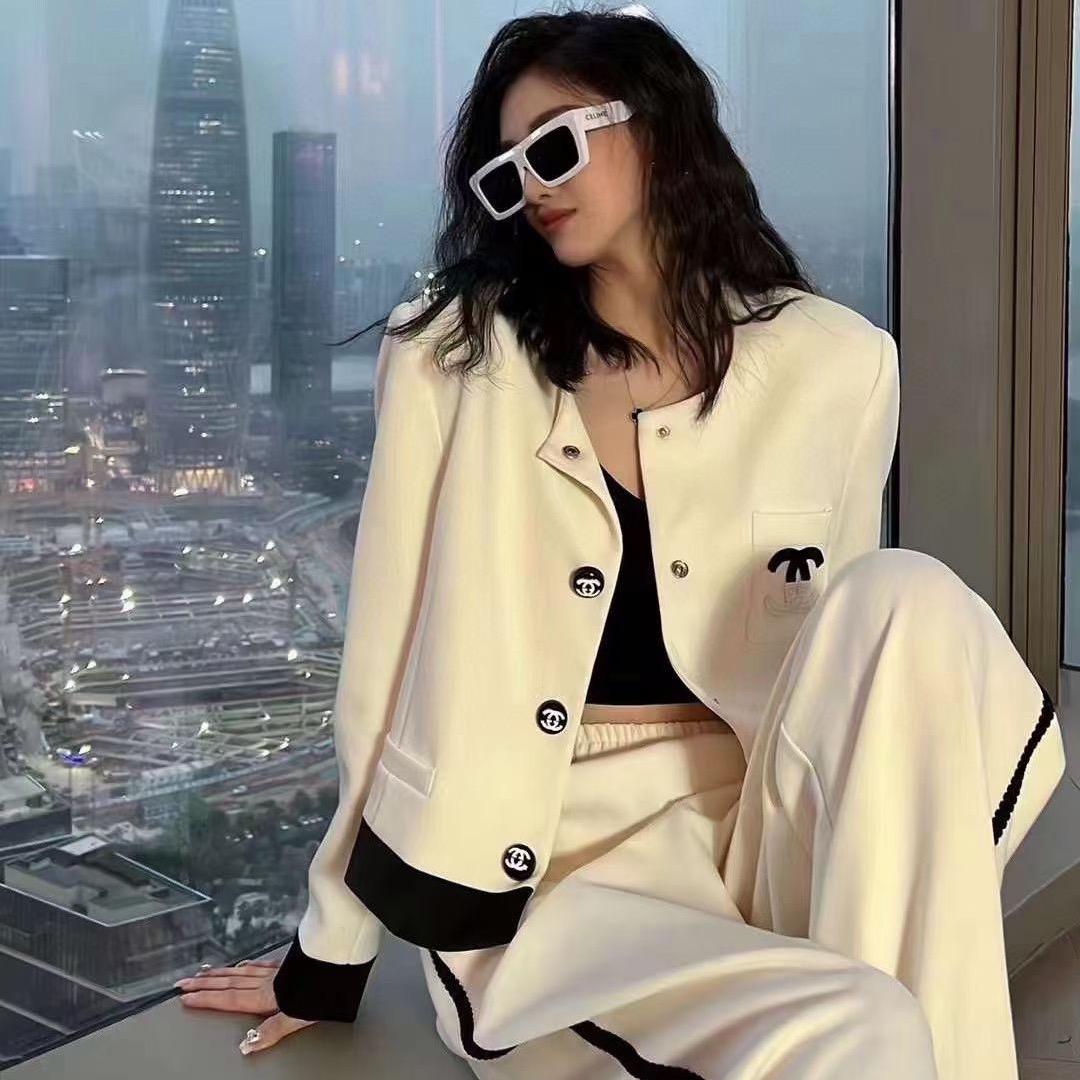 @山茶花开在年糕里