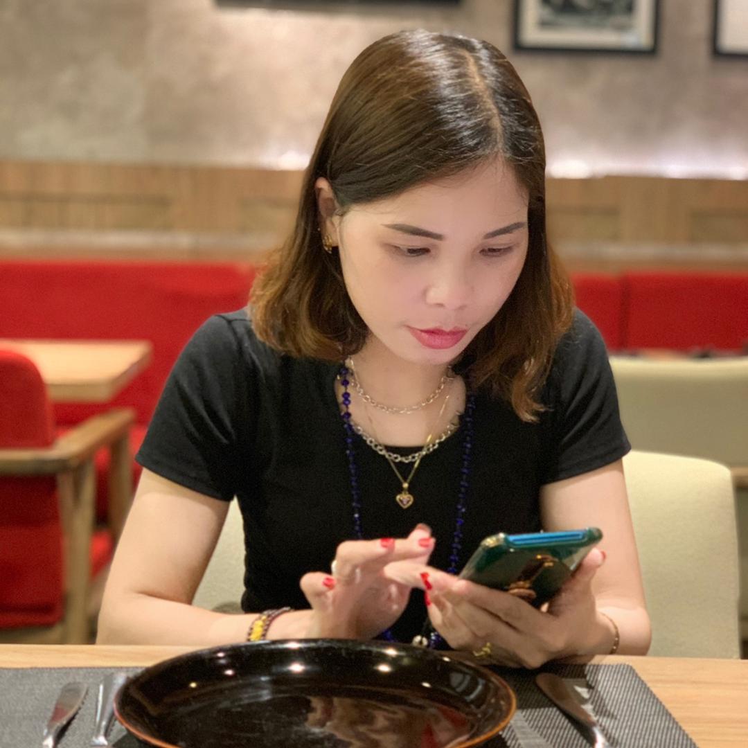 梦梦🌹（Hà Trường)