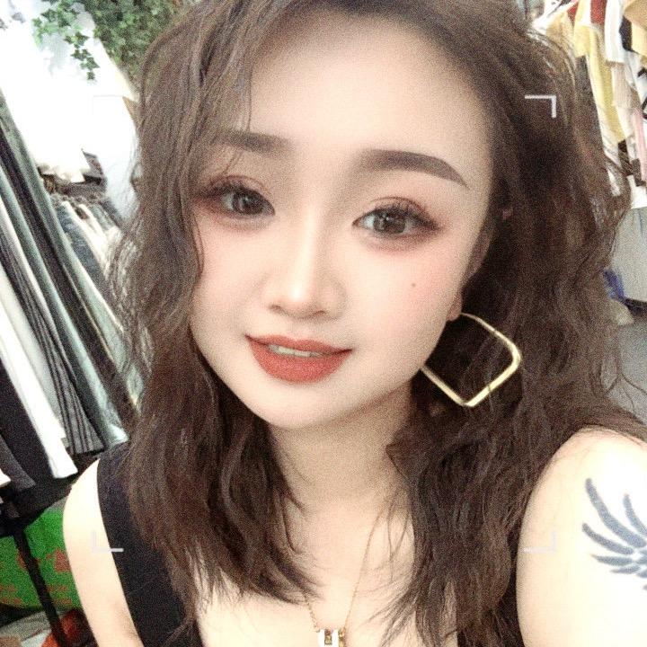 杨小妮（大麦欧韩馆👗）